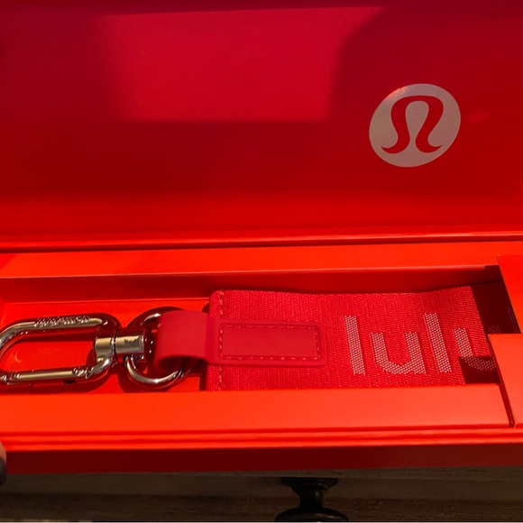 NEW Exclusive Lululemon Red Never Lost Keychain Strap - Picture 3 of 6